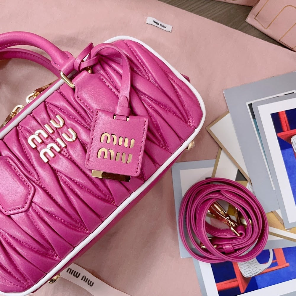 Dragons Bags Miun Miun Luxury Bag --122501