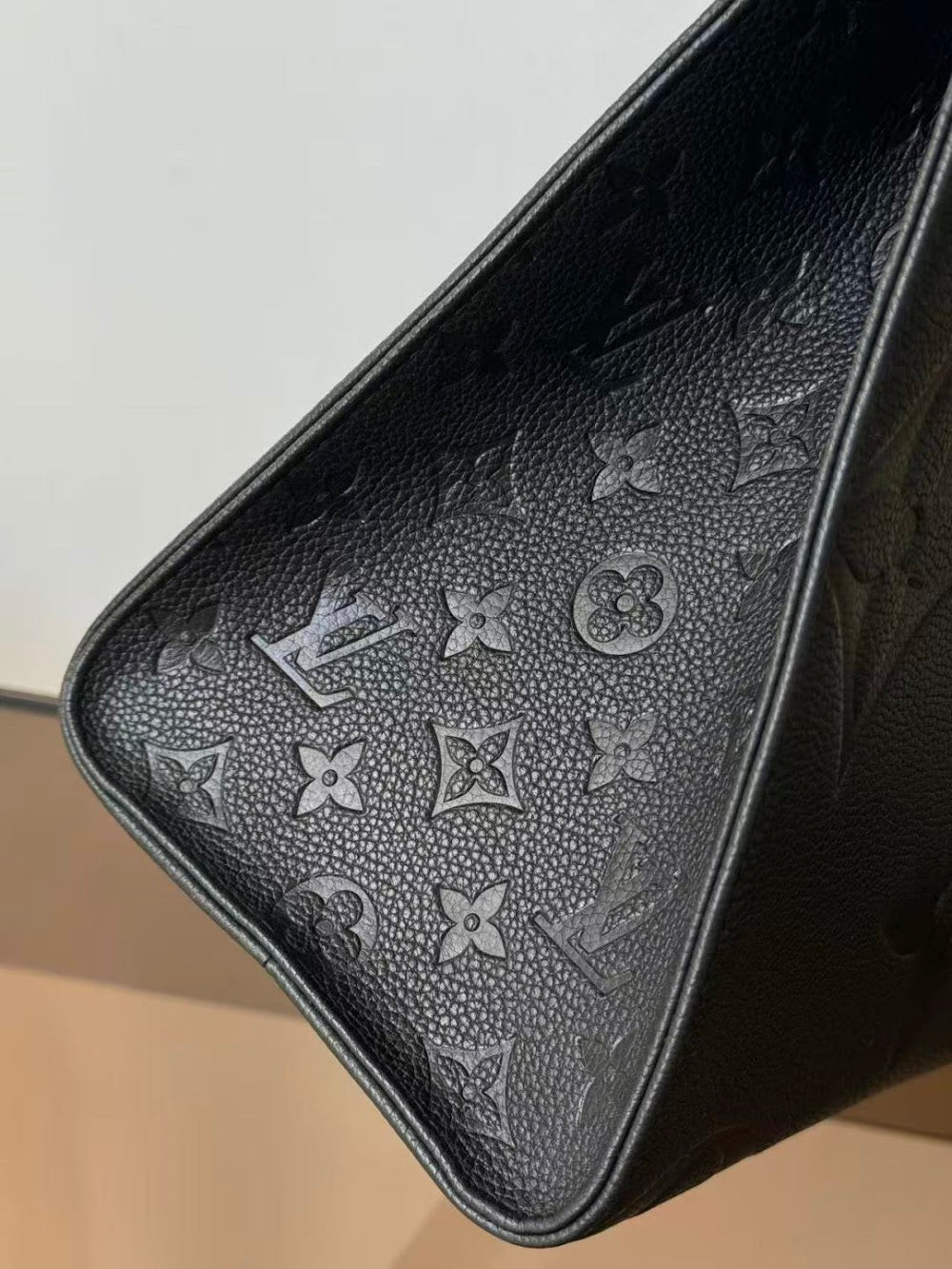 Dragons Bags ln Luxury Bag --96706