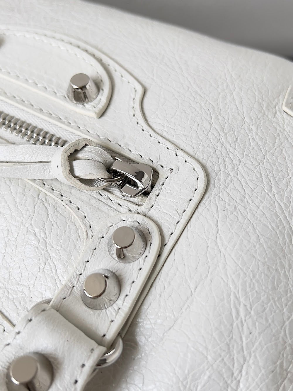 Dragons Bags Balenciaga Luxury Bag --111177