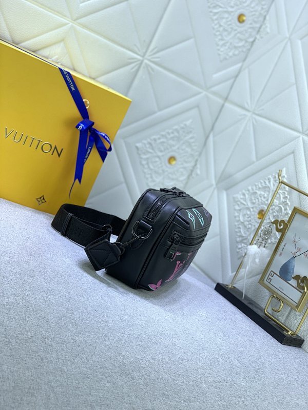 Dragons Bags ln Luxury Bag --70068