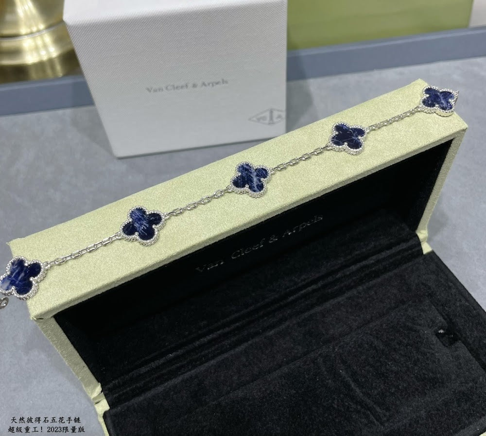 Dragons Bags VCA Luxury Jewelry --51456
