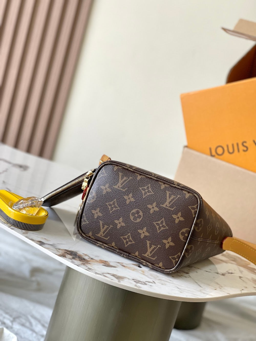 Dragons Bags ln Luxury Bag --97213