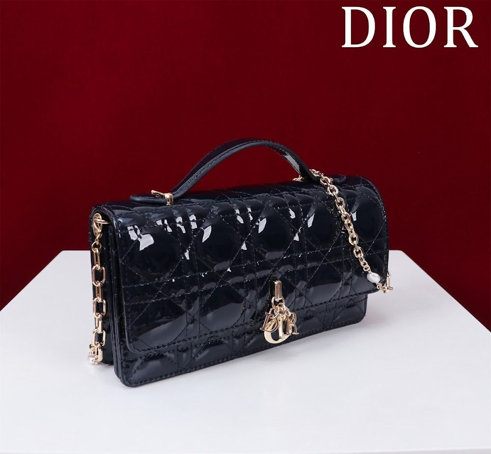 Dragons BagsDiorn Luxury Bag --116390