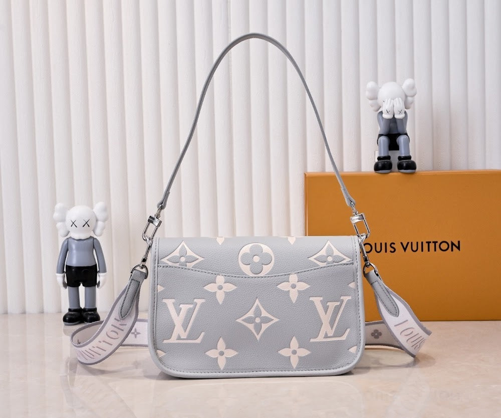 Dragons Bags ln Luxury Bag --76680