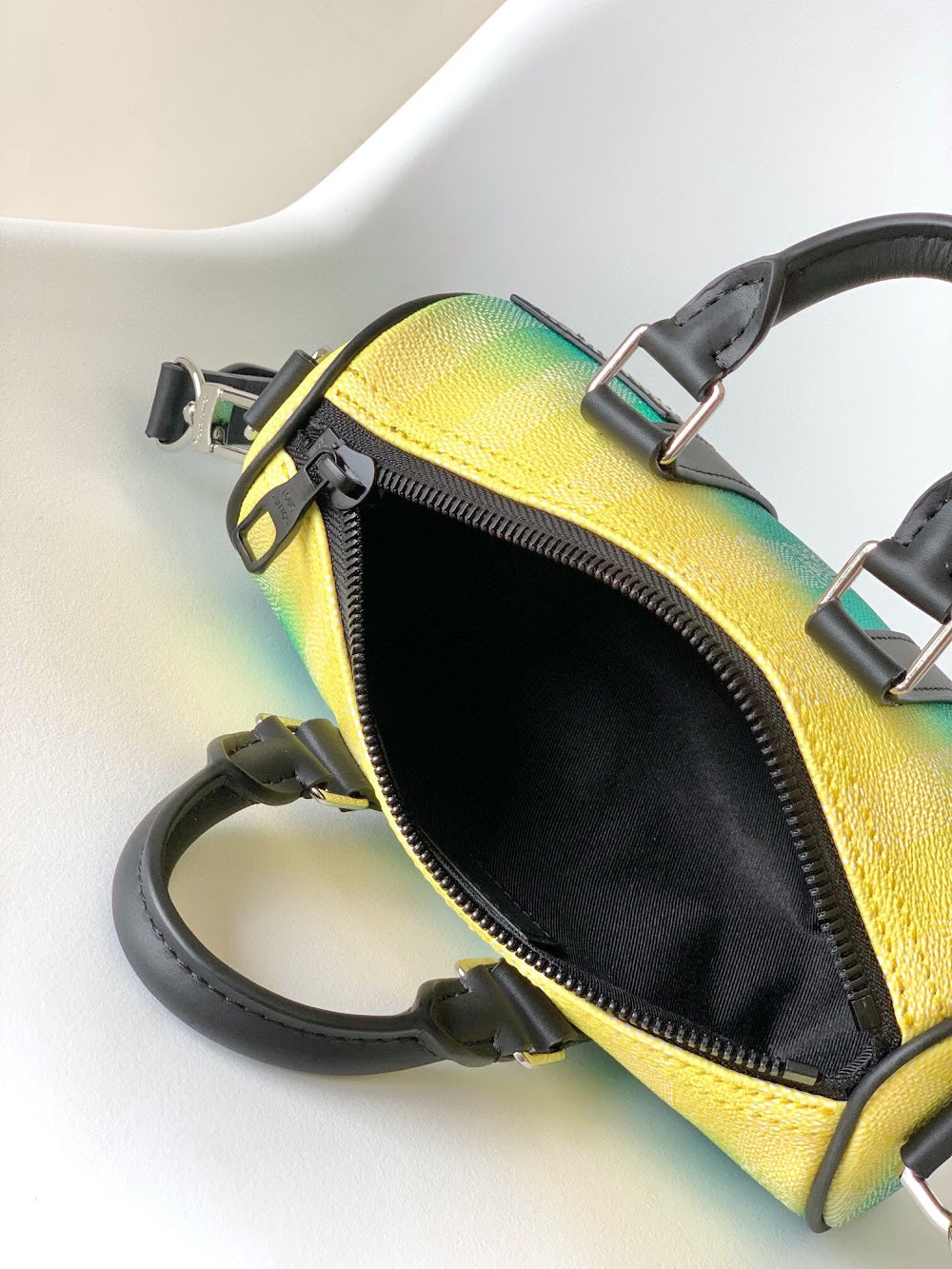 Dragons Bags ln Luxury Bag --71313