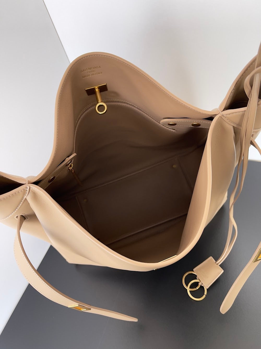 Dragons Bags Balenciaga Luxury Bag --111712
