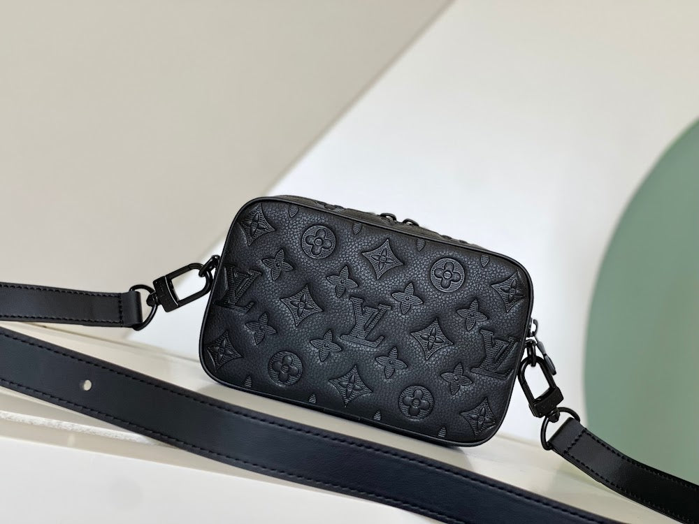 Dragons Bags ln Luxury Bag --71709