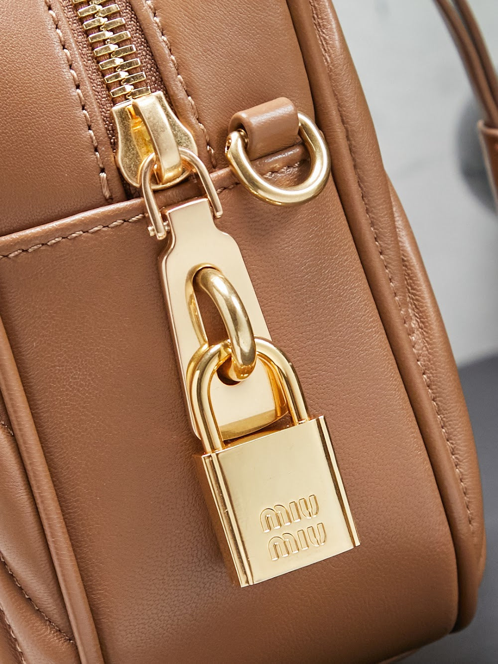 Dragons Bags Miun Miun Luxury Bag --123184
