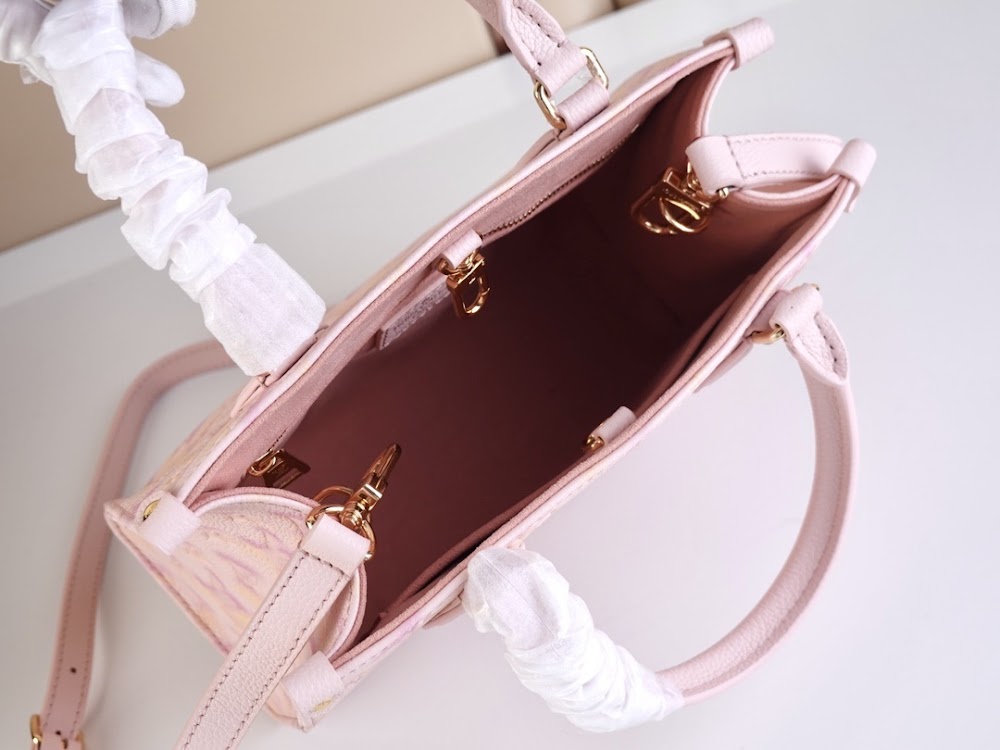 Dragons Bags ln Luxury Bag --67582