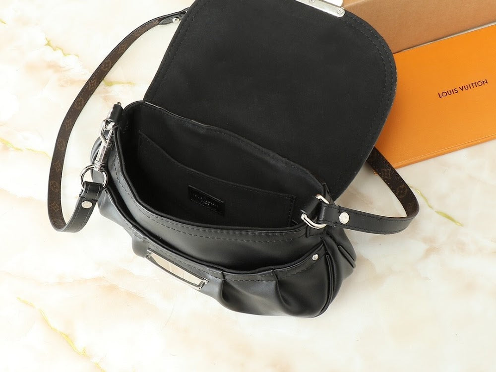 Dragons Bags ln Luxury Bag --76383
