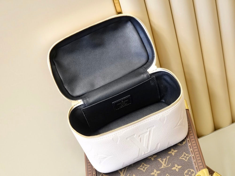 Dragons Bags ln Luxury Bag --60238