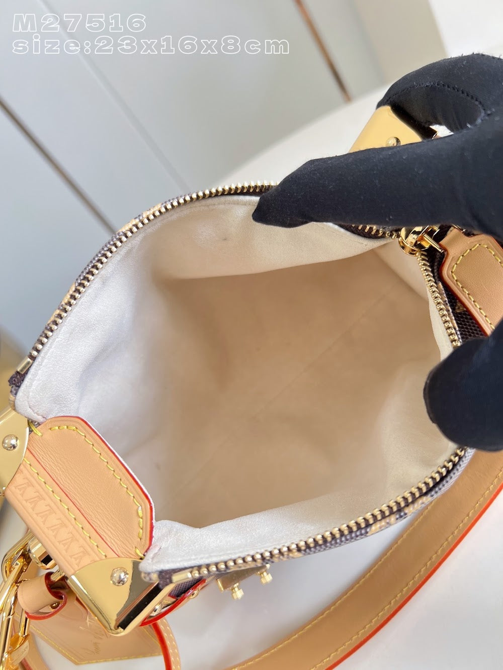 Dragons Bags ln Luxury Bag --96571