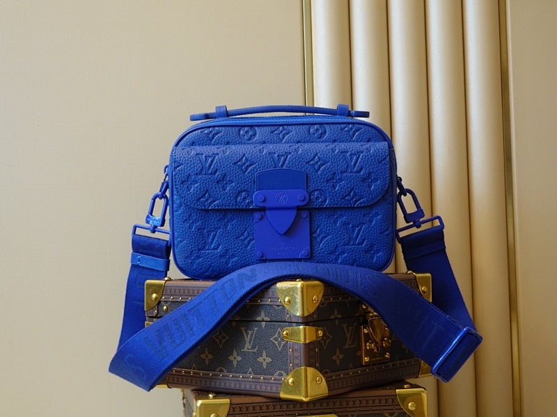 Dragons Bags ln Luxury Bag --66604