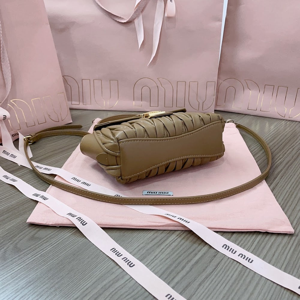 Dragons Bags Miun Miun Luxury Bag --123257