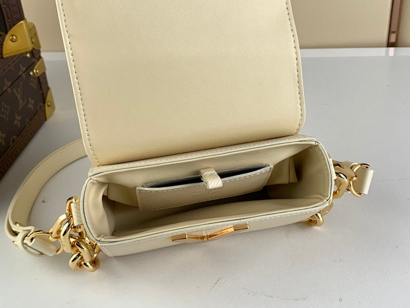 Dragons Bags ln Luxury Bag --68272