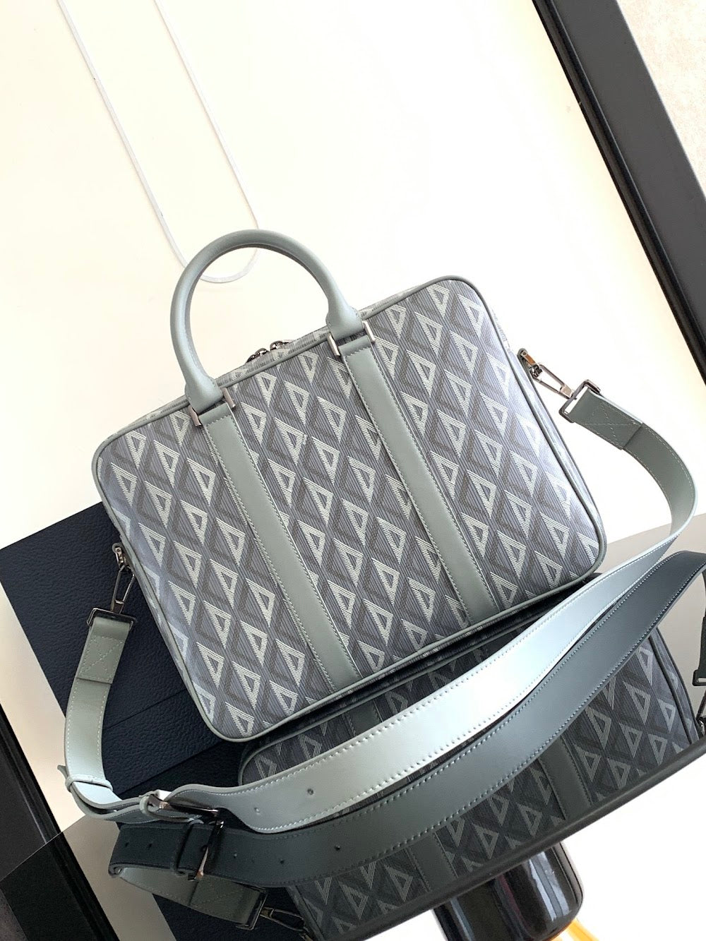 Dragons BagsDiorn Luxury Bag --115153