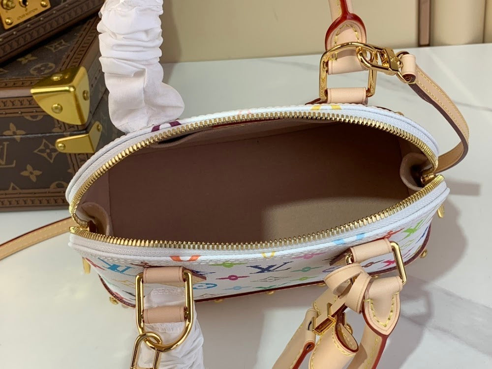 Dragons Bags ln Luxury Bag --62619