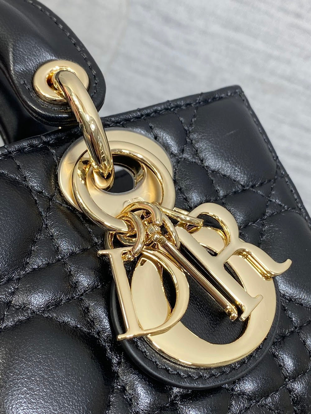 new-designer-premium-bags-nm16739