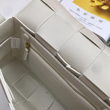 new-luxury-designer-bags-nm5553