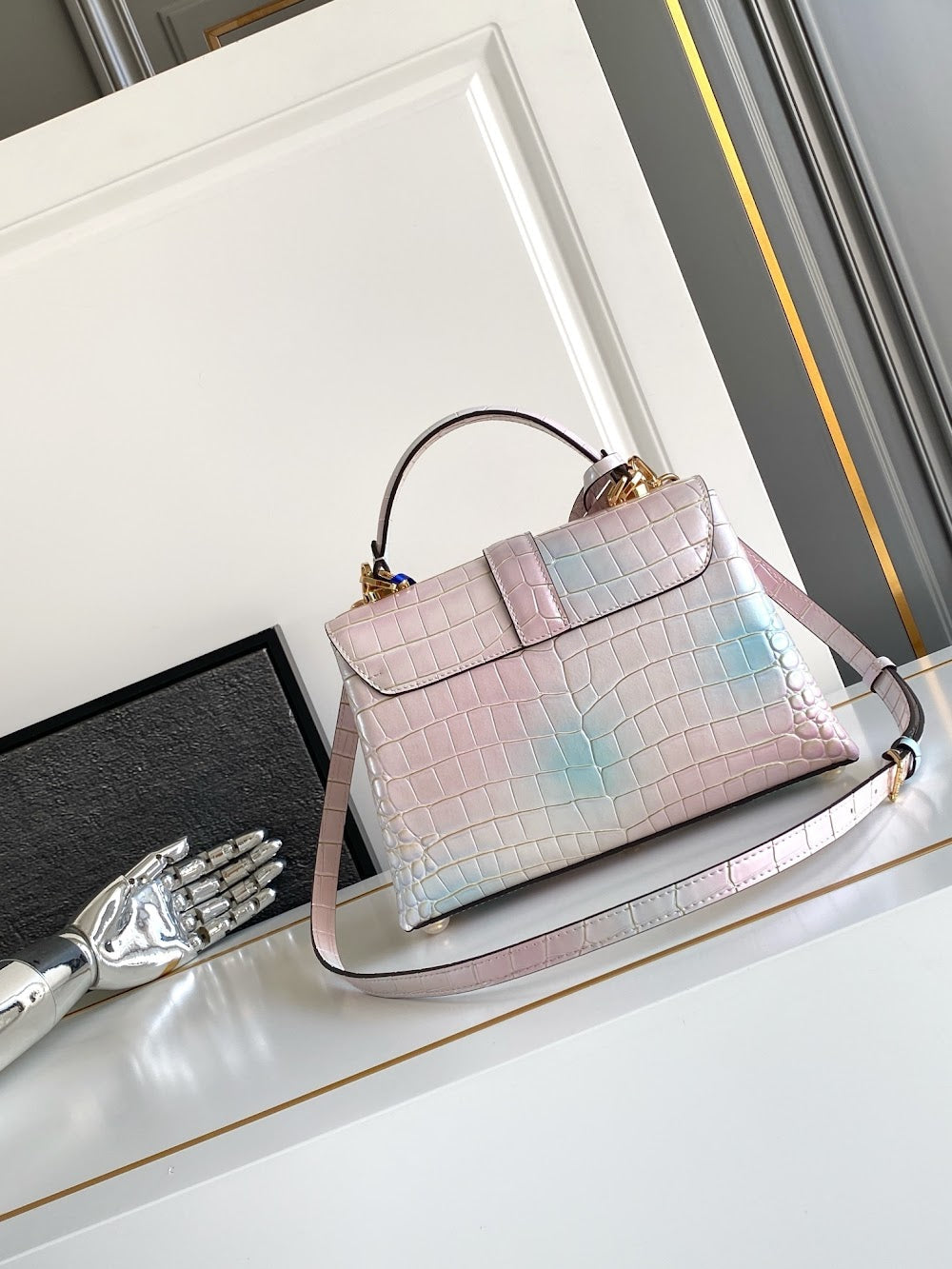 Dragons Bags ln Luxury Bag --96261