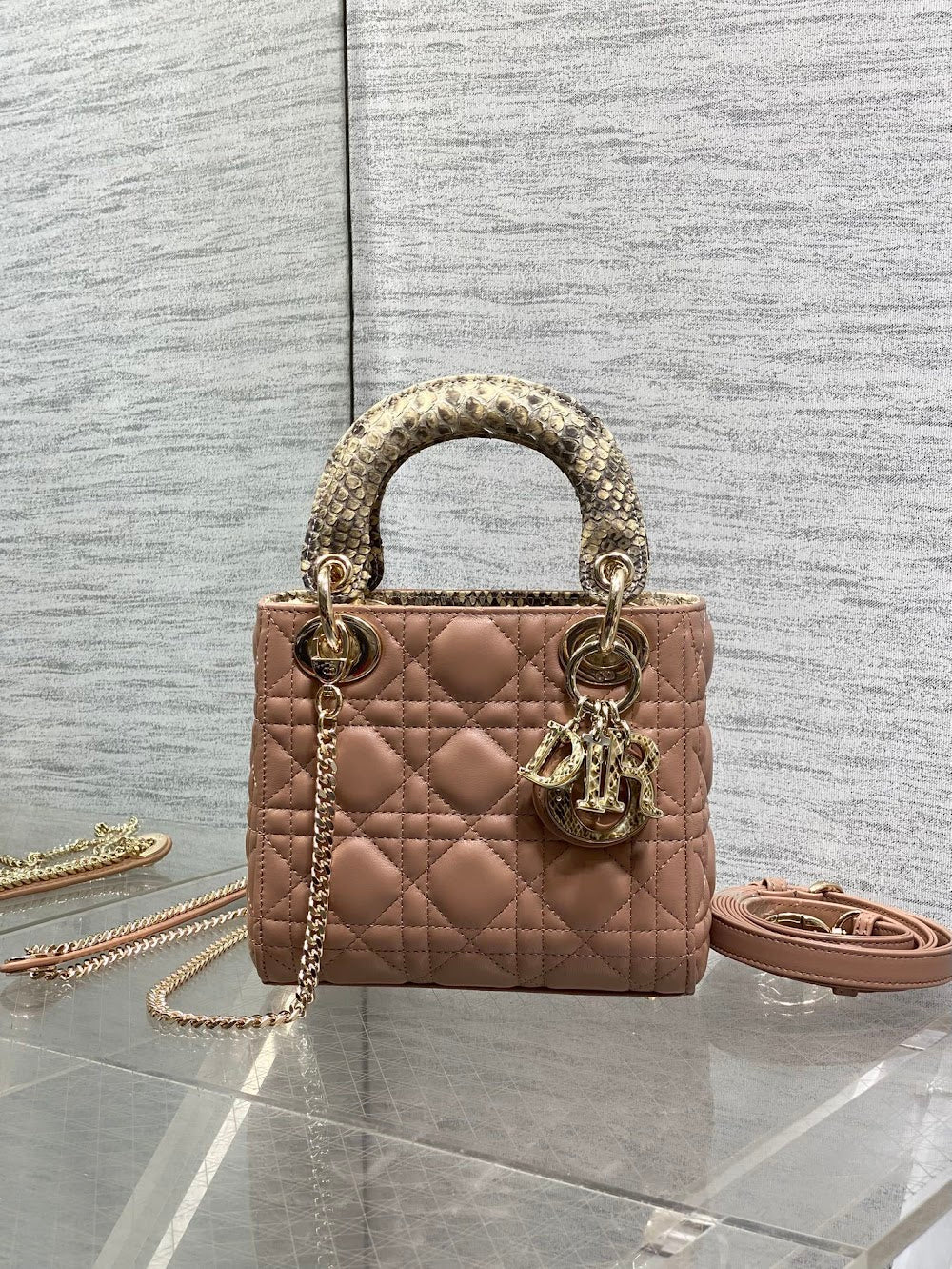 Dragons BagsDiorn Luxury Bag --115236