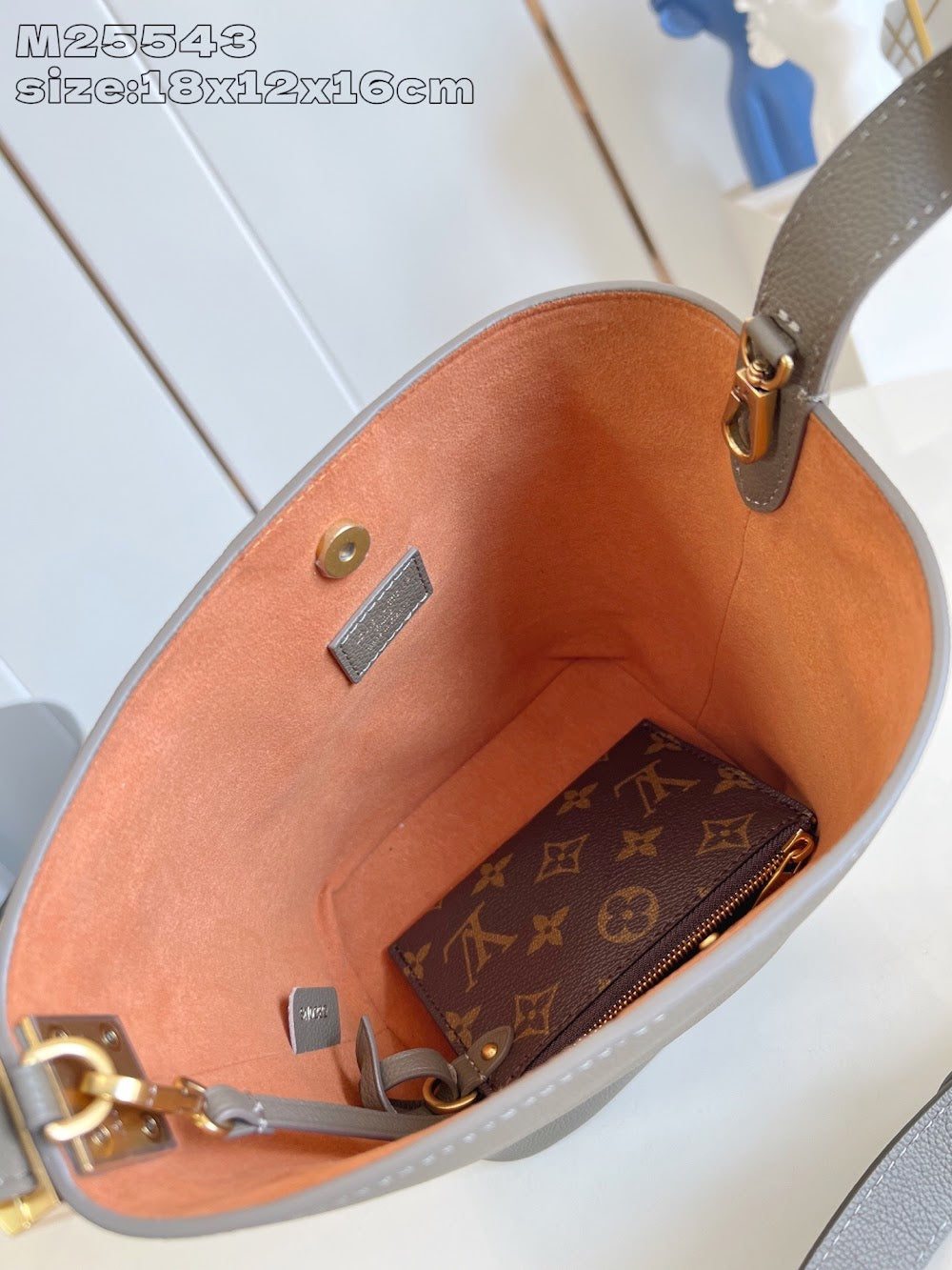 Dragons Bags ln Luxury Bag --96842