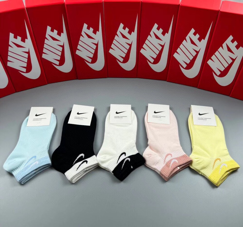 Dragons Bags Premium Luxury Socks --98215