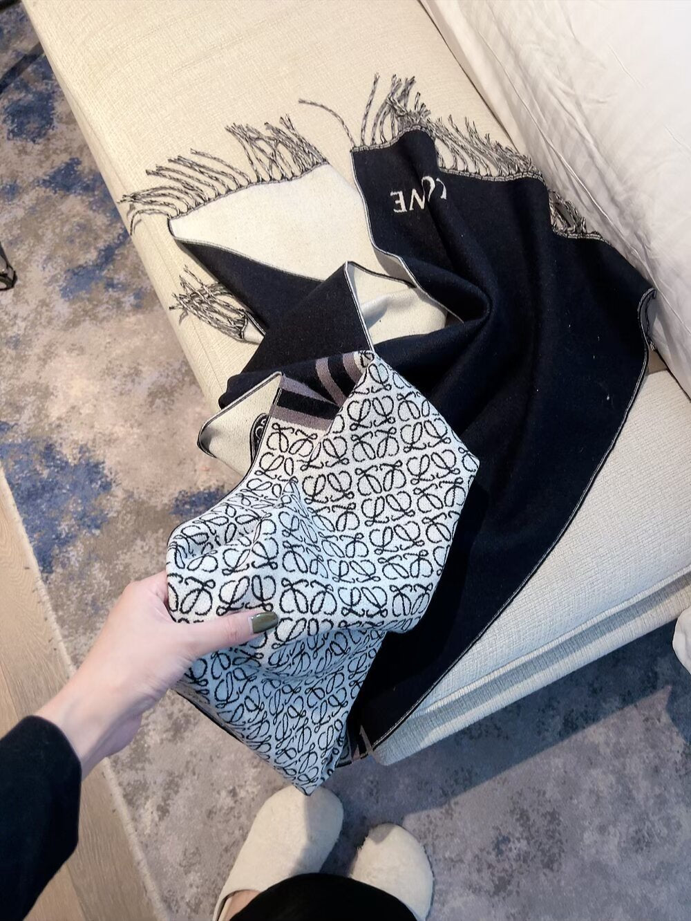 Dragons Bags Premium Designer Scarf --99392