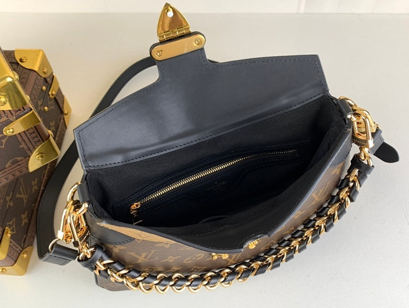 Dragons Bags ln Luxury Bag --61568