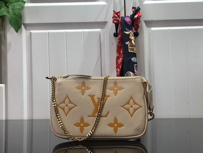 Dragons Bags ln Luxury Bag --59771