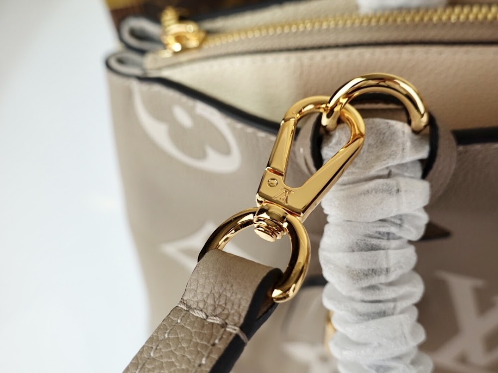 Dragons Bags ln Luxury Bag --60319