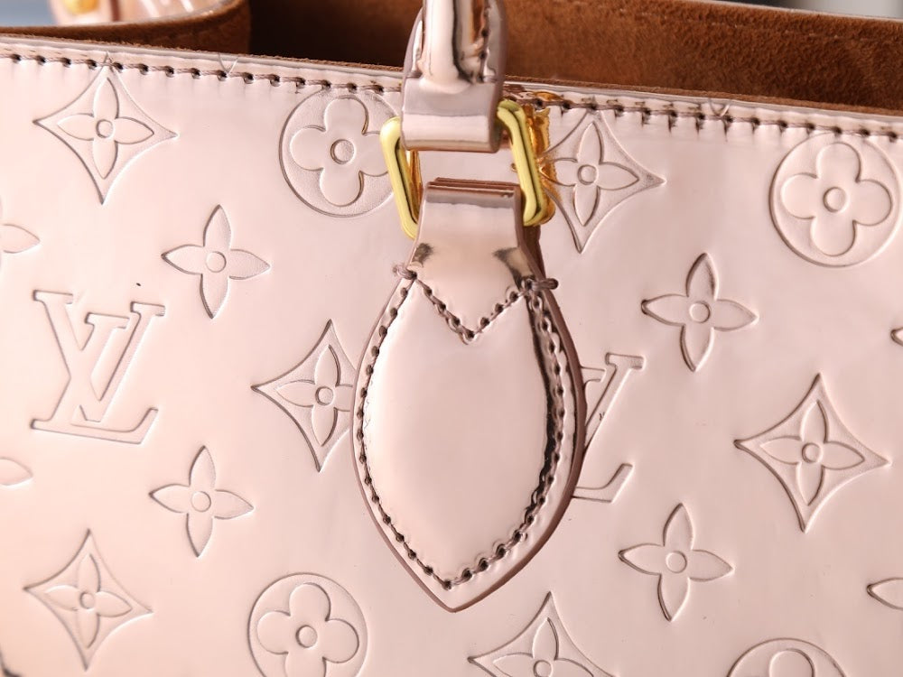 Dragons Bags ln Luxury Bag --77694