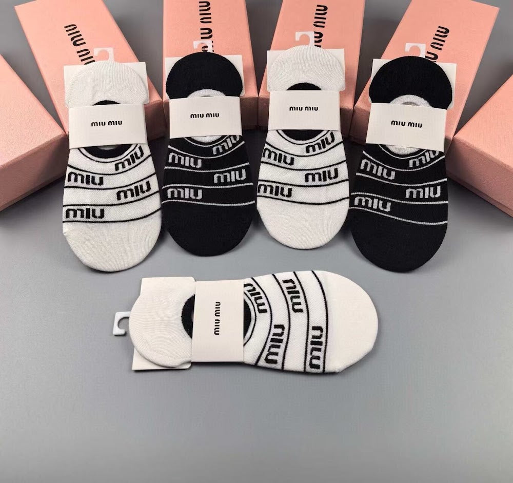 Dragons Bags Premium Luxury Socks --98427