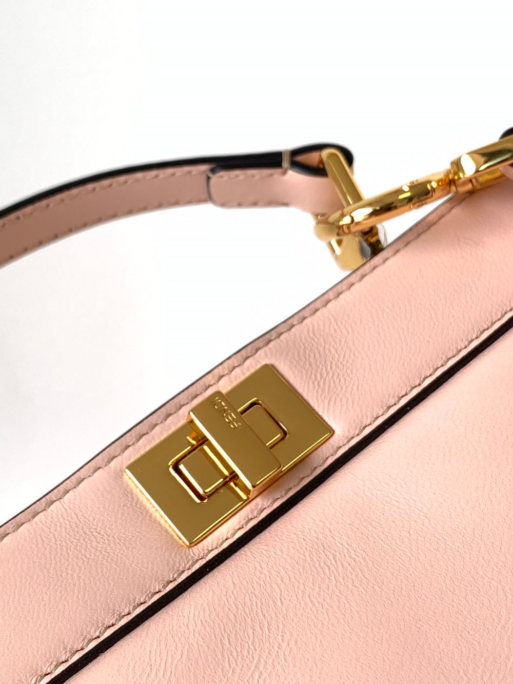 new-luxury-designer-bags-nm15359