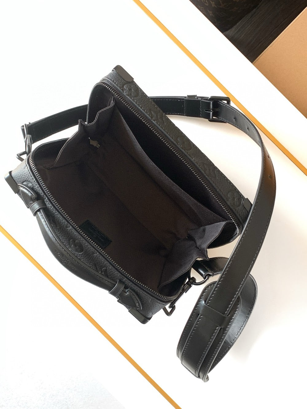 Dragons Bags ln Luxury Bag --70894