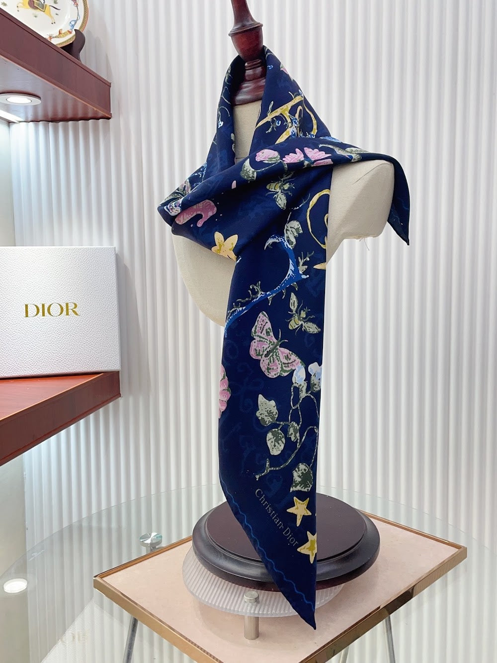 Dragons Bags Premium Designer Scarf --98877