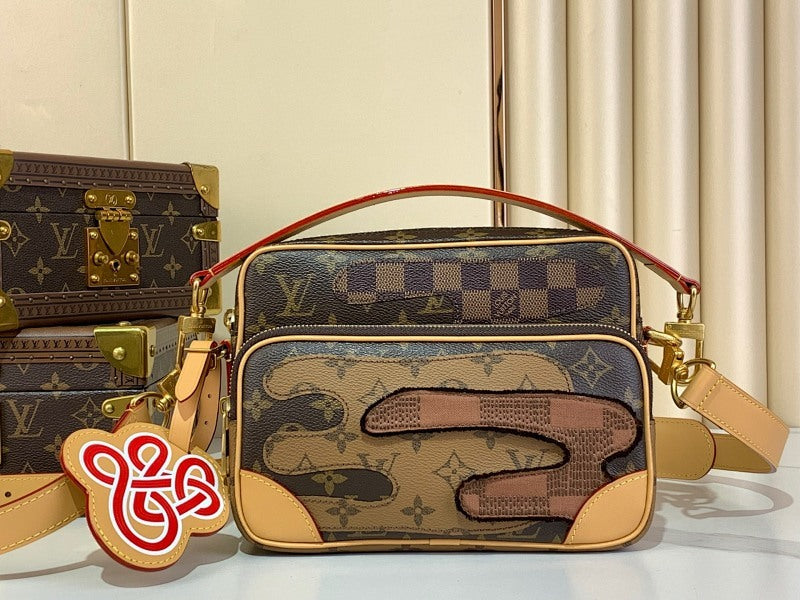 Dragons Bags ln Luxury Bag --62785