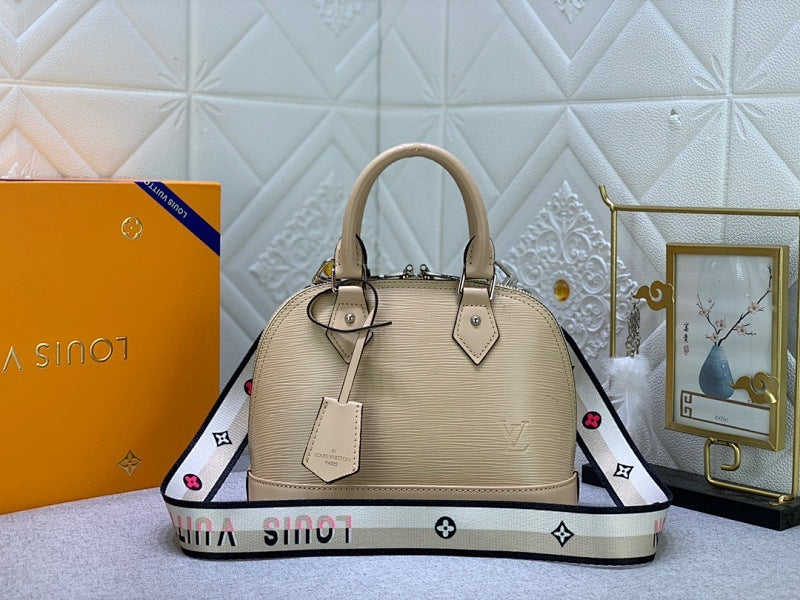 Dragons Bags ln Luxury Bag --78539