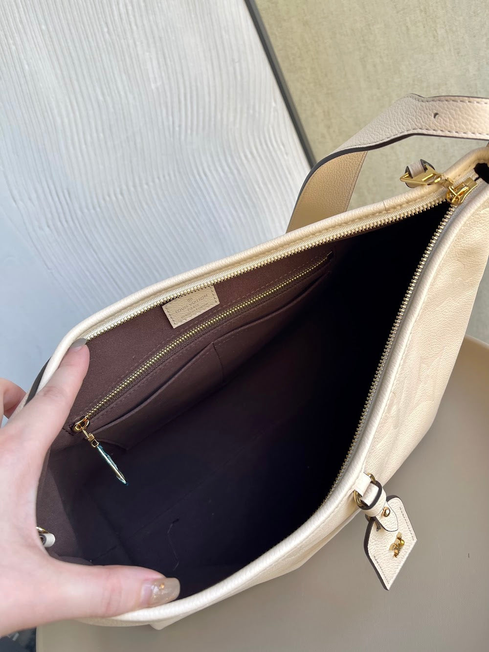 Dragons Bags ln Luxury Bag --97192