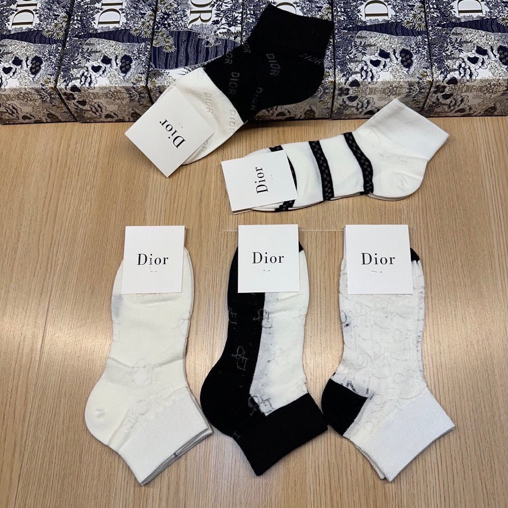 Dragons Bags Premium Luxury Socks --98293