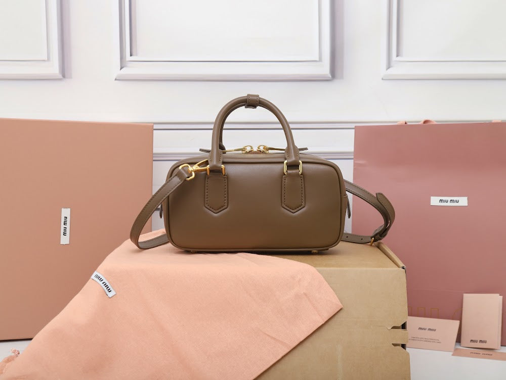 Dragons Bags Miun Miun Luxury Bag --123437