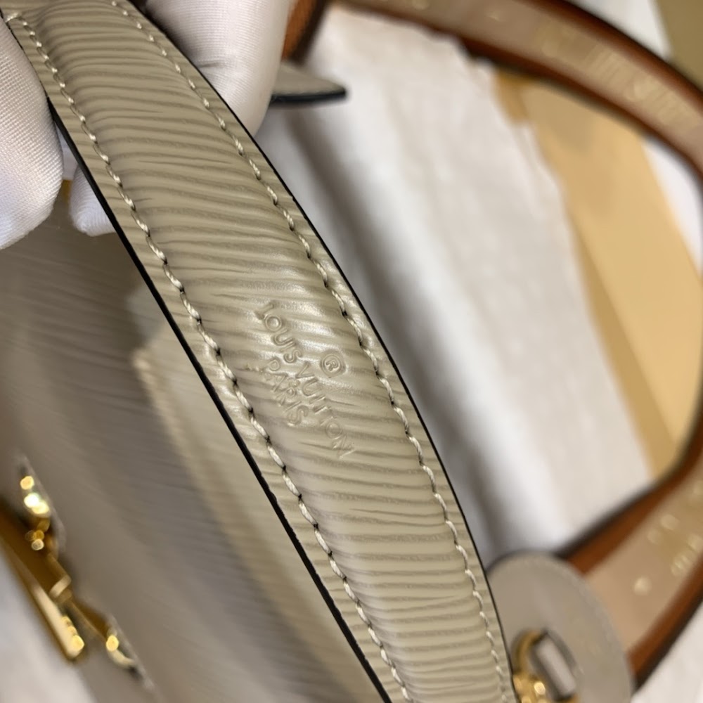Dragons Bags ln Luxury Bag --59239