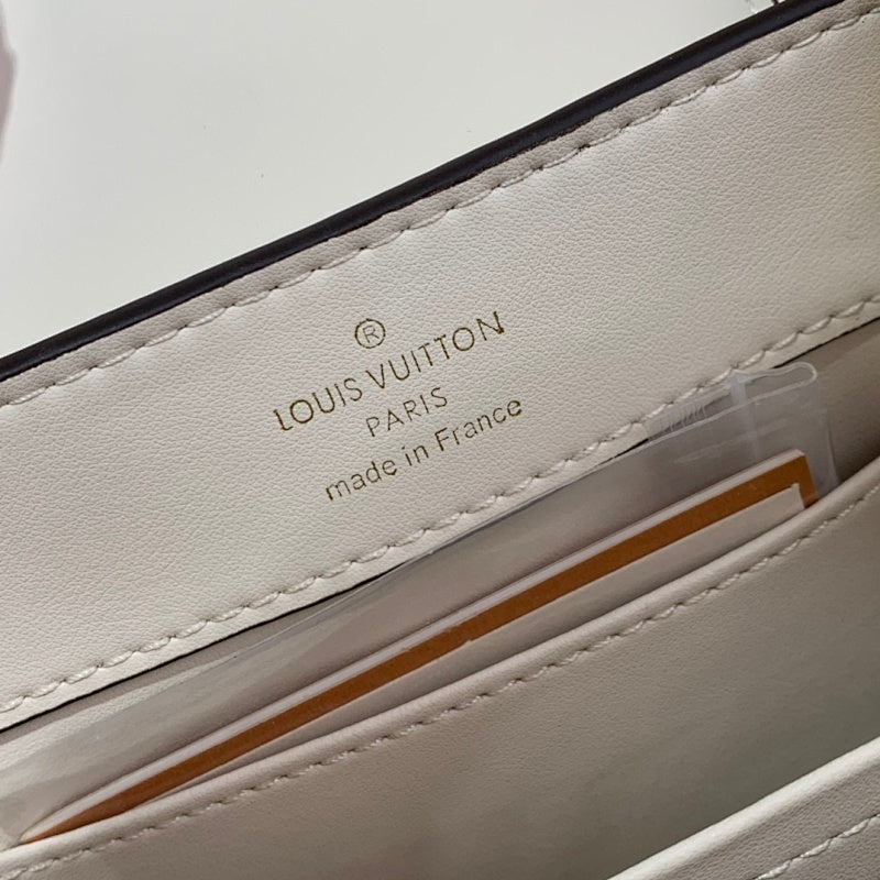 Dragons Bags ln Luxury Bag --56160