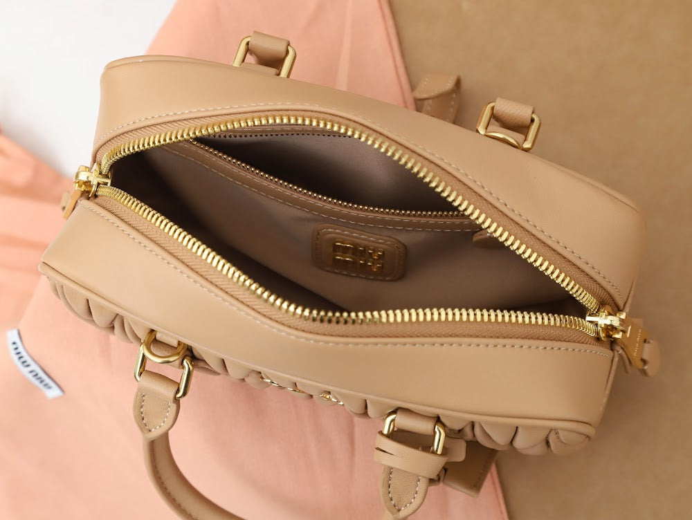Dragons Bags Miun Miun Luxury Bag --123065
