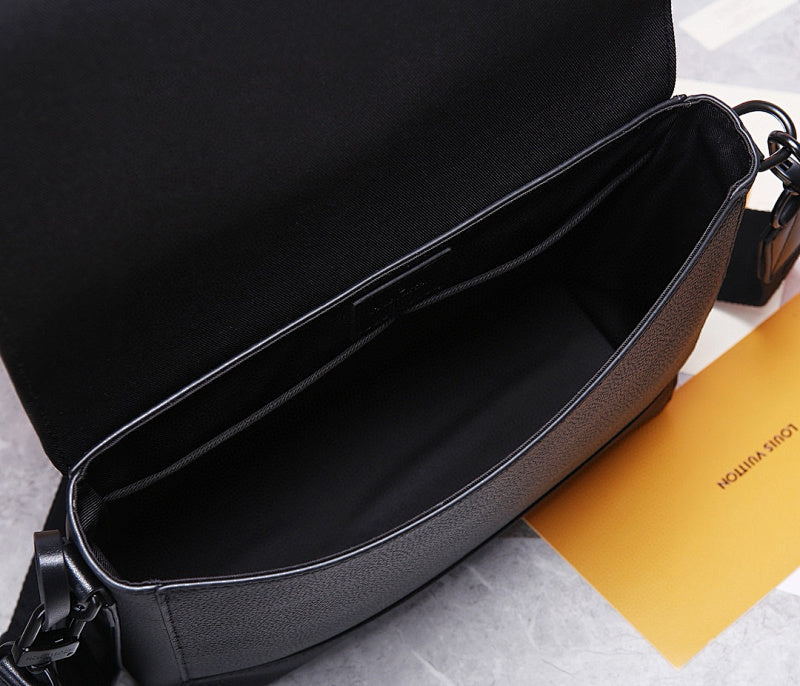 Dragons Bags ln Luxury Bag --70547
