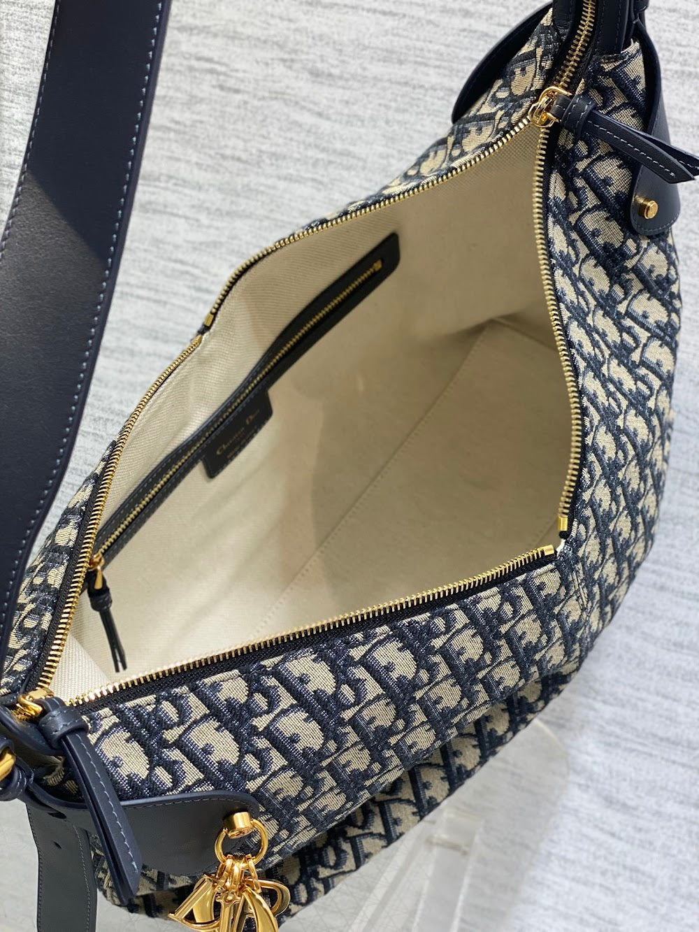 Dragons BagsDiorn Luxury Bag --116073