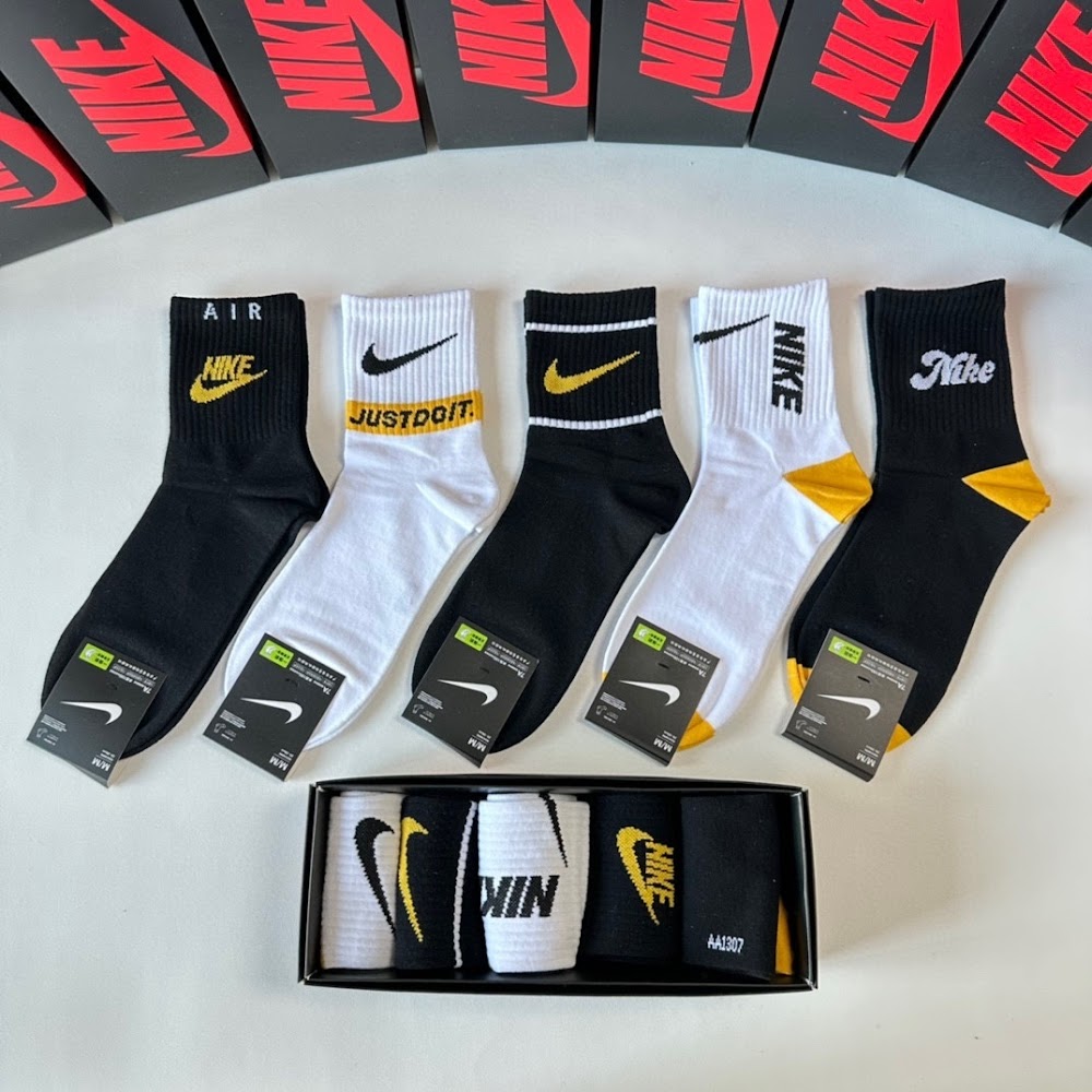 Dragons Bags Premium Luxury Socks --97800
