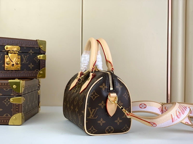 Dragons Bags ln Luxury Bag --56696