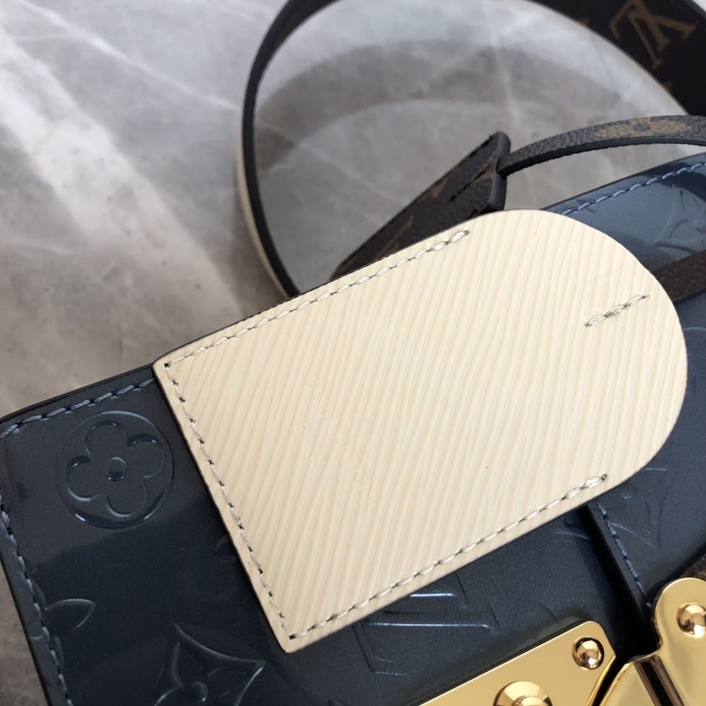 Dragons Bags ln Luxury Bag --60052