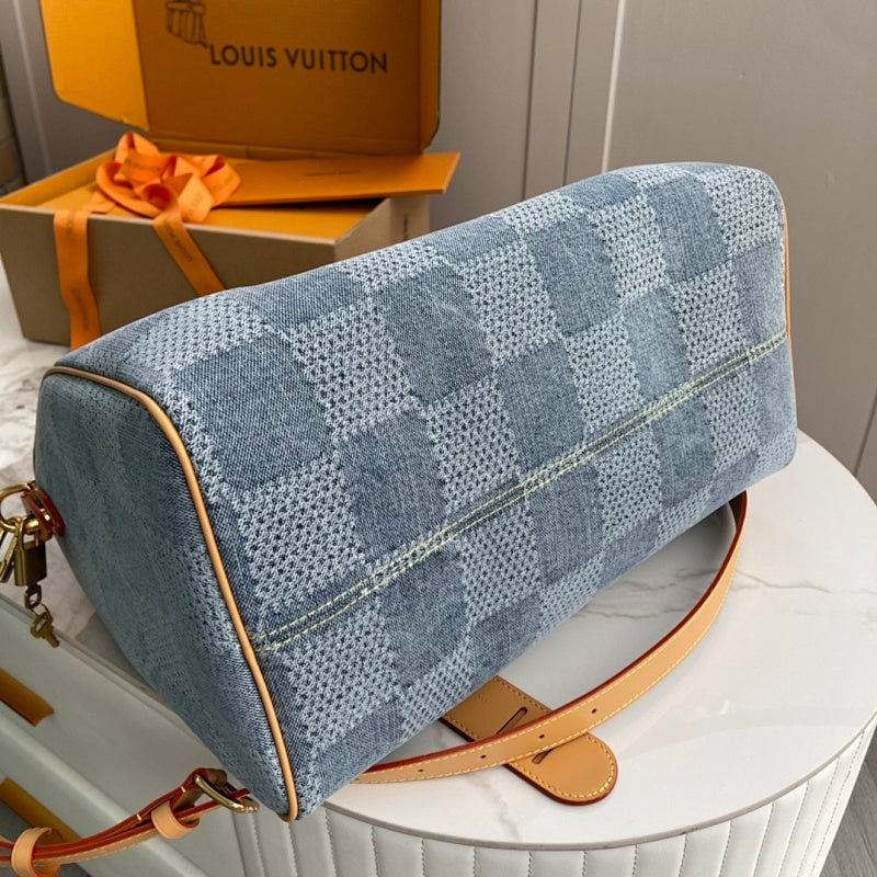 Dragons Bags ln Luxury Bag --81481